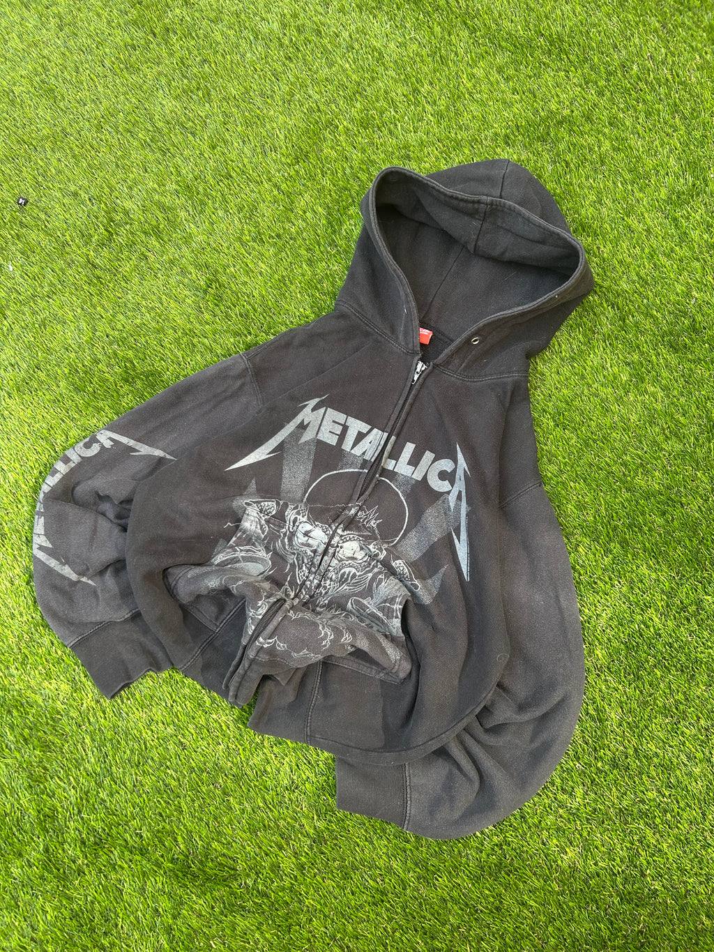 Vintage 1982 Metallica Distressed Cotton Limited Edition Hoodie