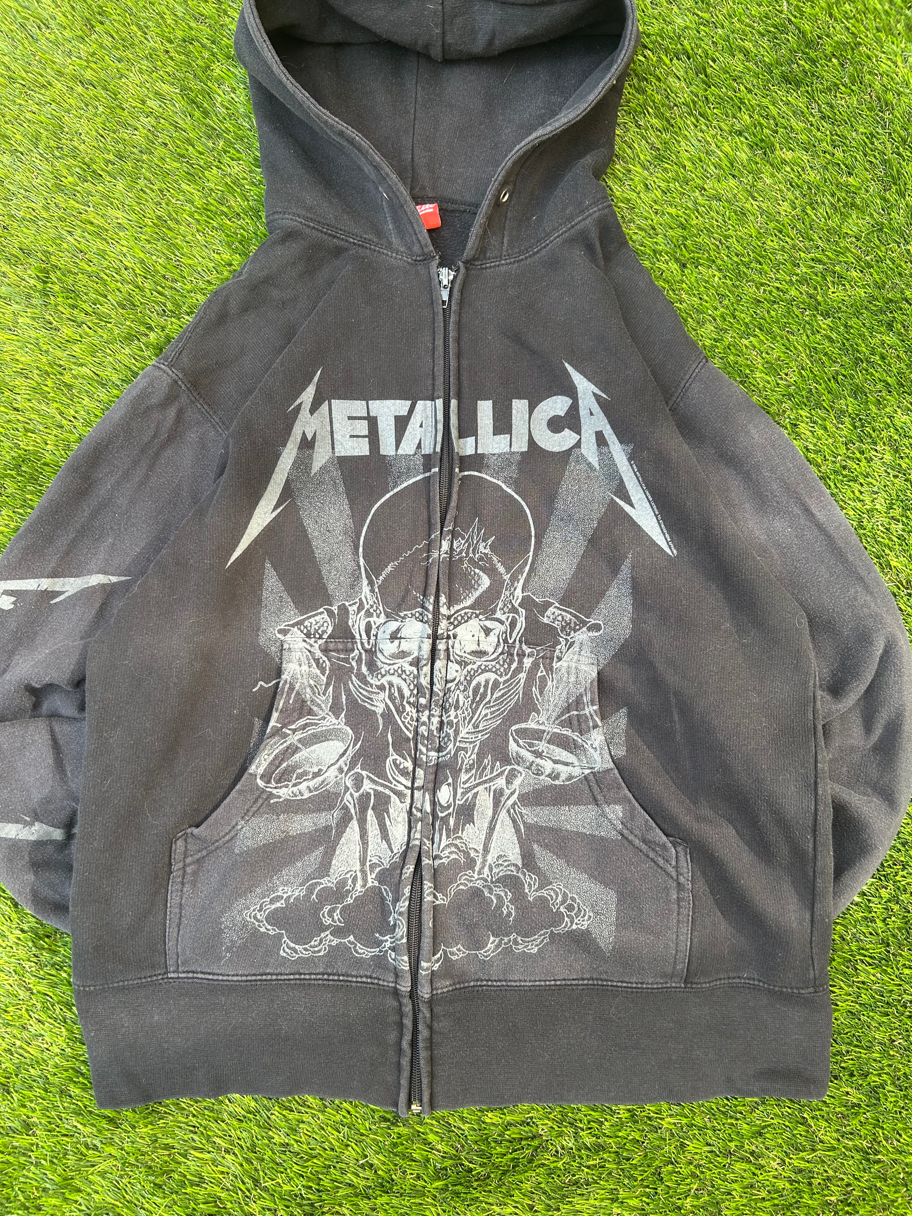 Vintage 1982 Metallica Distressed Cotton Limited Edition Hoodie