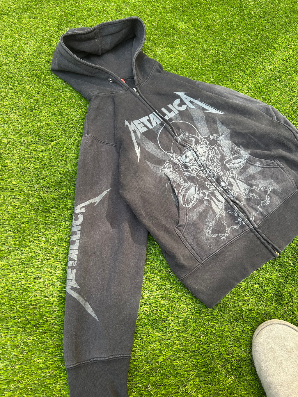 Vintage 1982 Metallica Distressed Cotton Limited Edition Hoodie