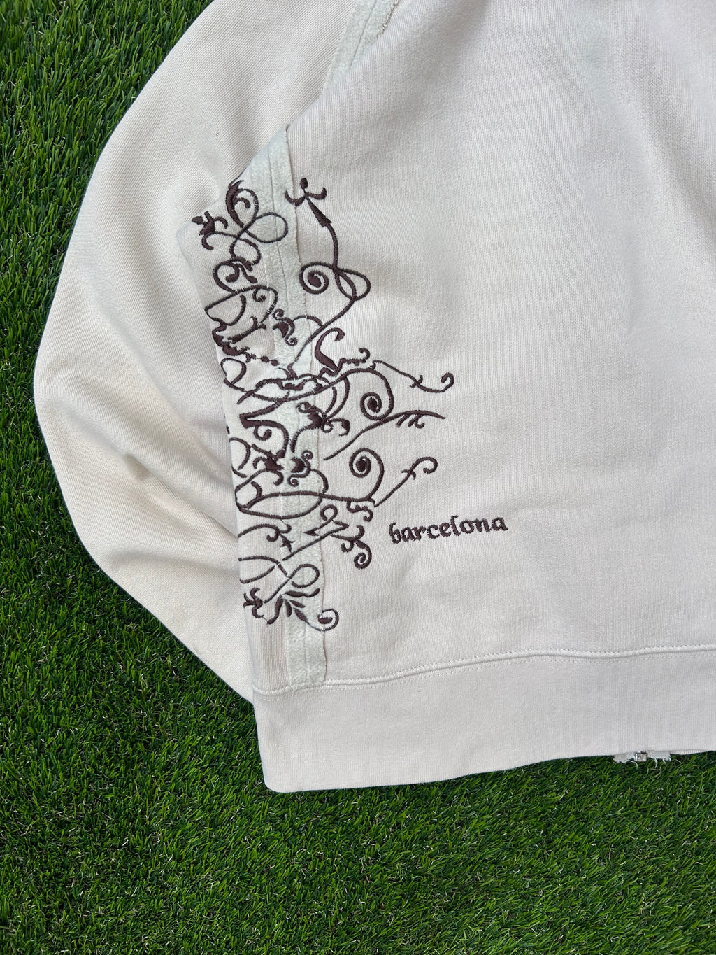 Hard Rock cream embroidered zip up 2002